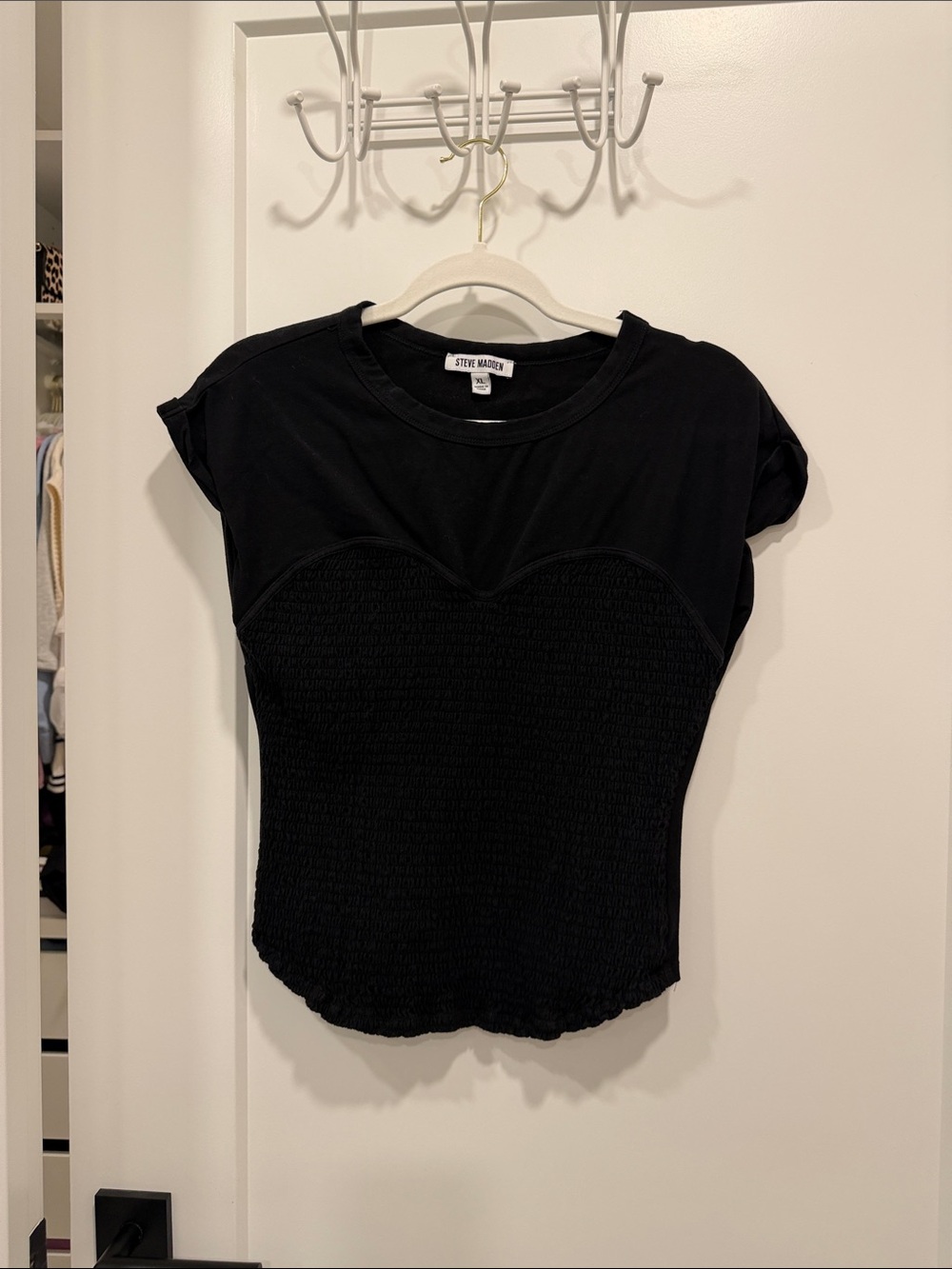 Steve Madden Black Short Sleeve Smocked Tee